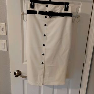 White pencil skirt w/belt